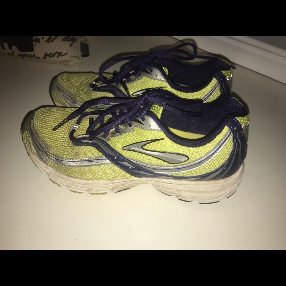 brooks size 8.5